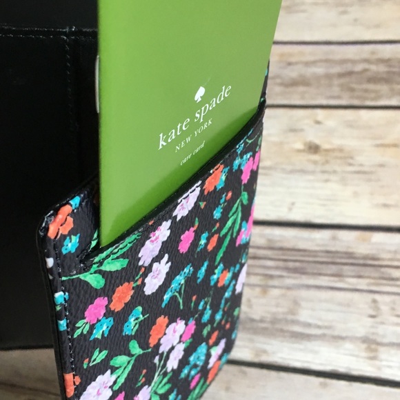 Kate Spade Passport Holder Shore Street Floral Travel Accessories Pink Green - Picture 7 of 9